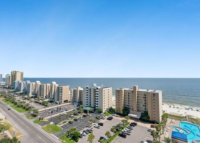 Apartment Crystal Towers By Southern Vacation