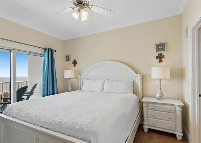 Apartment Crystal Towers By Southern Vacation